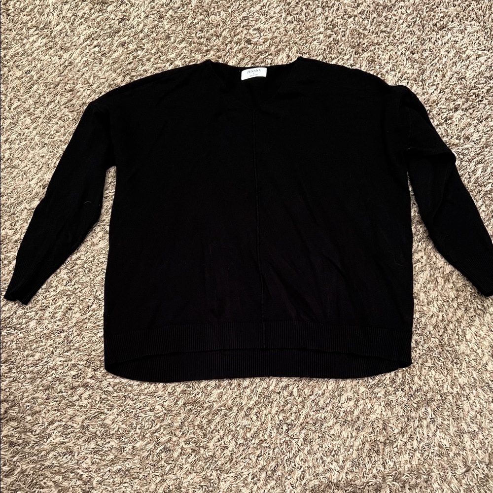 Zenana Outfitters Classic Black V-Neck Top
